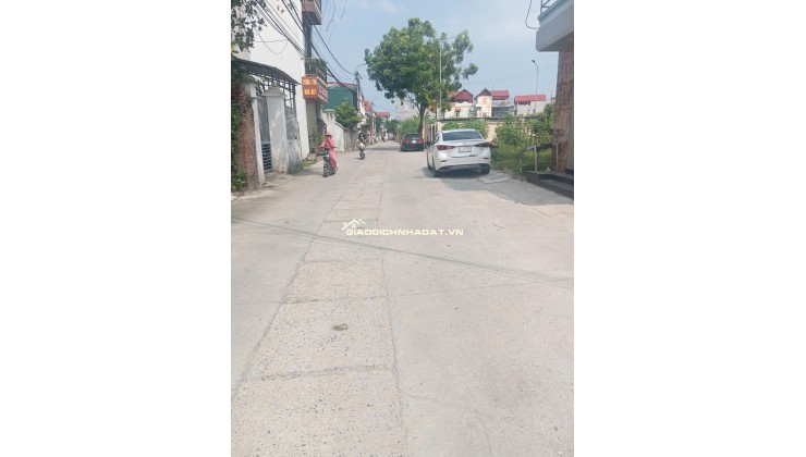 Bán đất Mê Linh, sát KCN Quang Minh, 116m2 full thổ cư. Dưới 3.3 tỷ